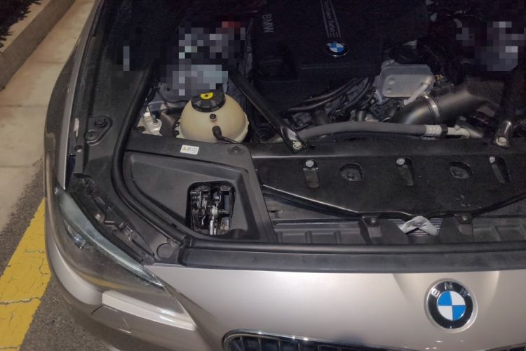 Used BMW 5 Series 2013 520Li Elegant Edition Engine Bay Right