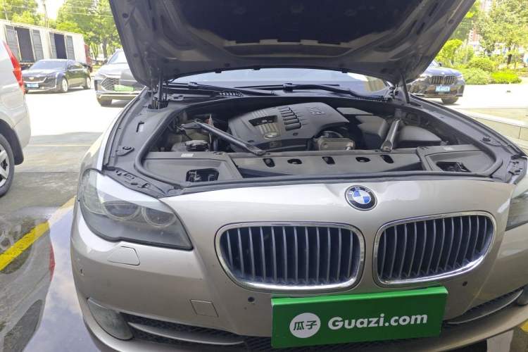 Used BMW 5 Series 2013 530Li Leading Model Engine Bay Right