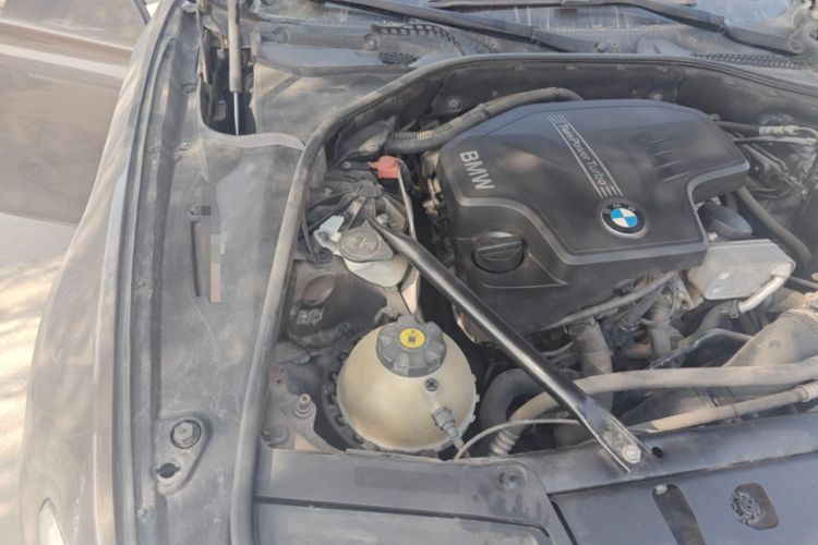 Used BMW 5 Series 2013 525Li Luxury Model Engine Bay Right