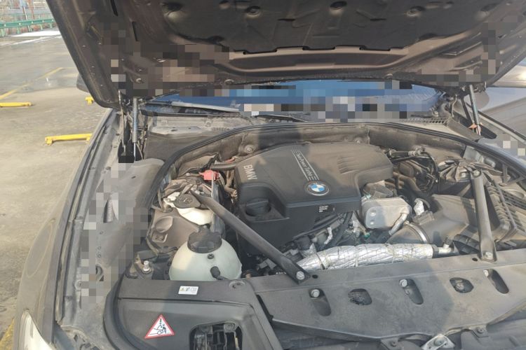 Used BMW 5 Series 2013 525Li Leading Model Engine Bay Right