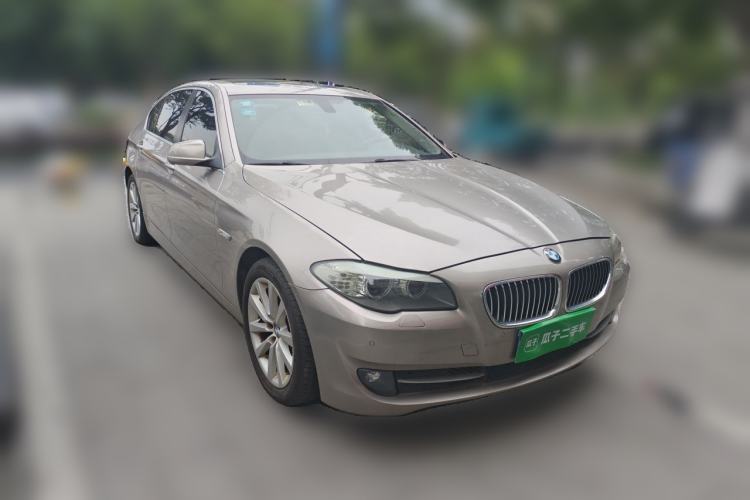 Used BMW 5 Series 2013 530Li Leading Model Front Right 45 Deg