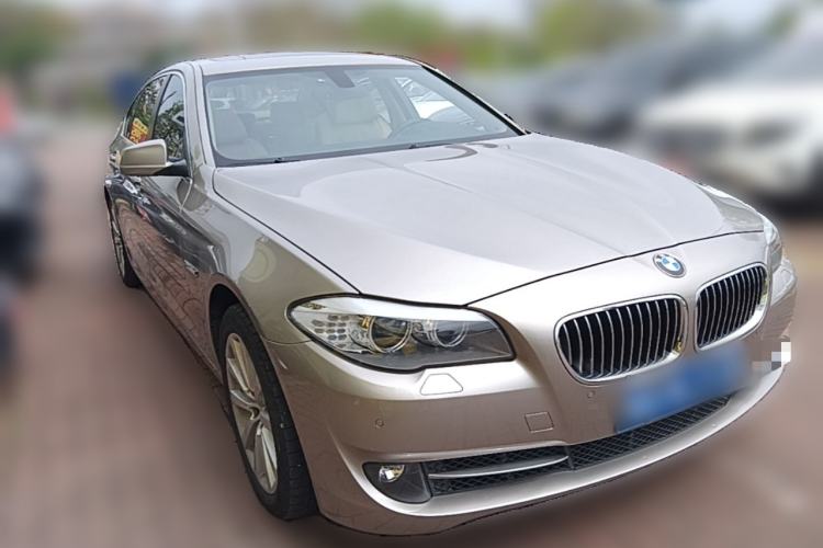 Used BMW 5 Series 2013 530Li Luxury Model Front Right 45 Deg