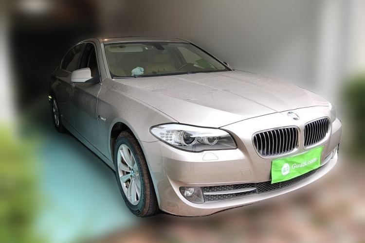 Used BMW 5 Series 2013 525Li Luxury Model Front Right 45 Deg