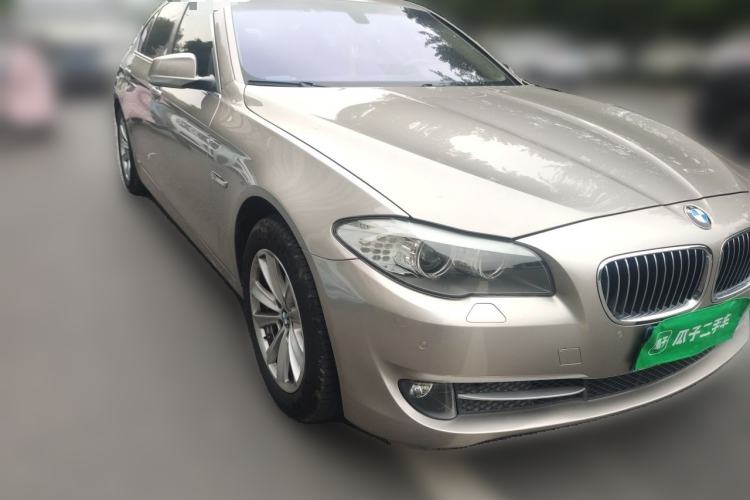 Used BMW 5 Series 2013 525Li Luxury Model Front Right 45 Deg