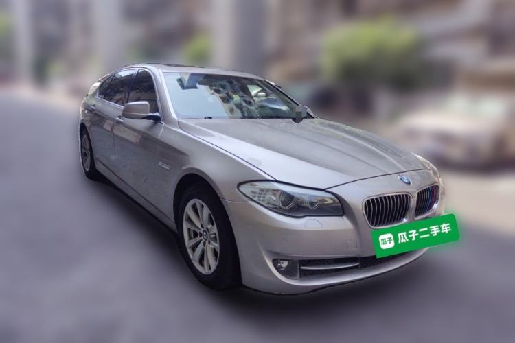 Used BMW 5 Series 2013 525Li Luxury Model Front Right 45 Deg