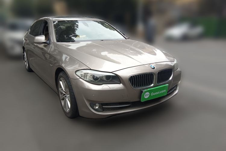Used BMW 5 Series 2013 530Li Leading Model Front Right 45 Deg