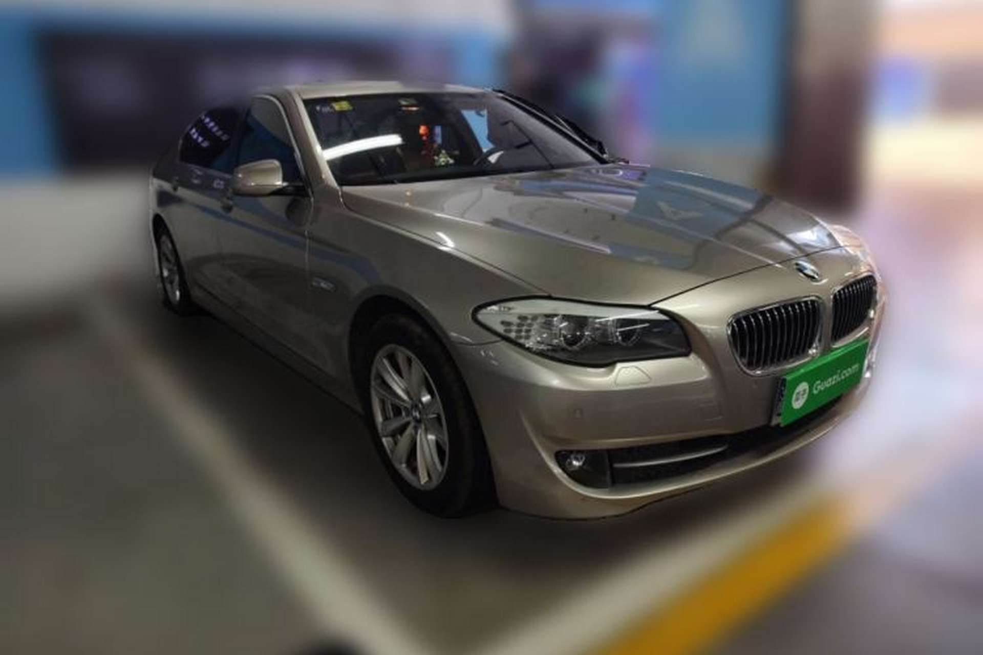 Used BMW 5 Series 2013 525Li Leading Model Front Right 45 Deg