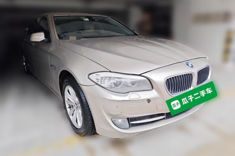 Used BMW 5 Series 2013 525Li Luxury Model Front Right 45 Deg