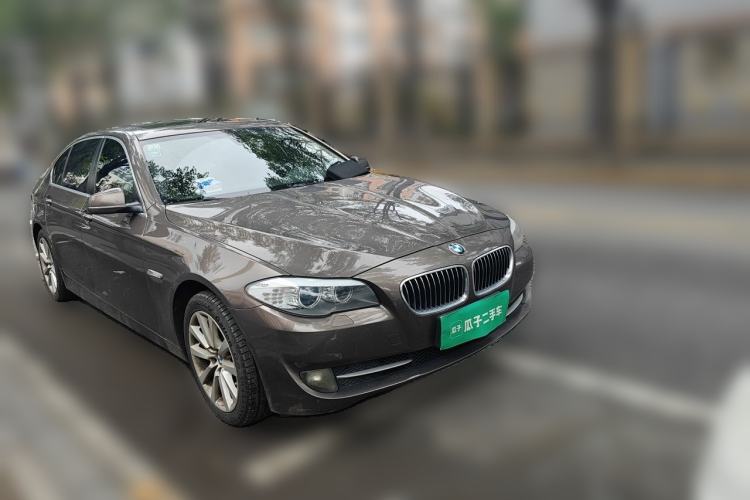 Used BMW 5 Series 2013 530Li Leading Model Front Right 45 Deg