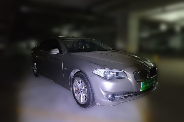 Used BMW 5 Series 2013 525Li Luxury Model Front Right 45 Deg