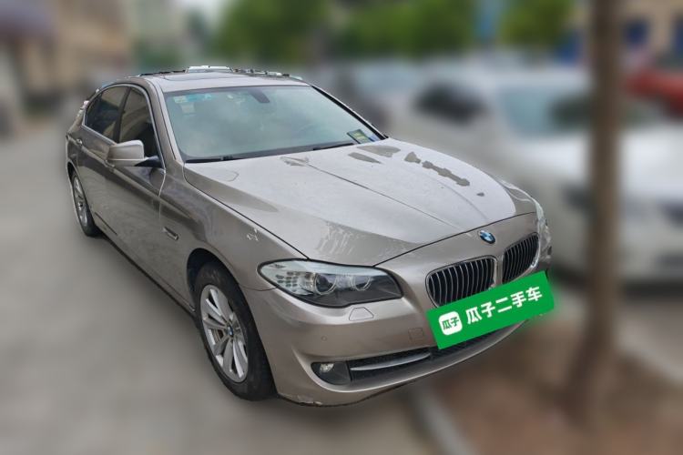 Used BMW 5 Series 2013 520Li Elegant Edition Front Right 45 Deg