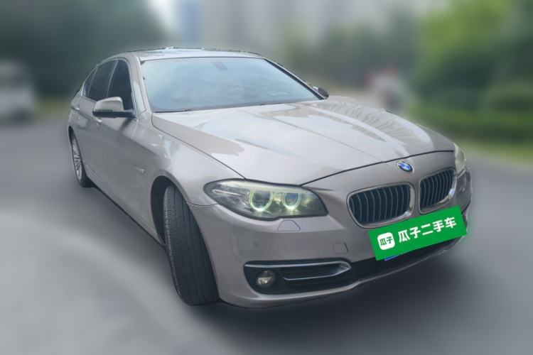 Used BMW 5 Series 2013 525Li Leading Model Front Right 45 Deg