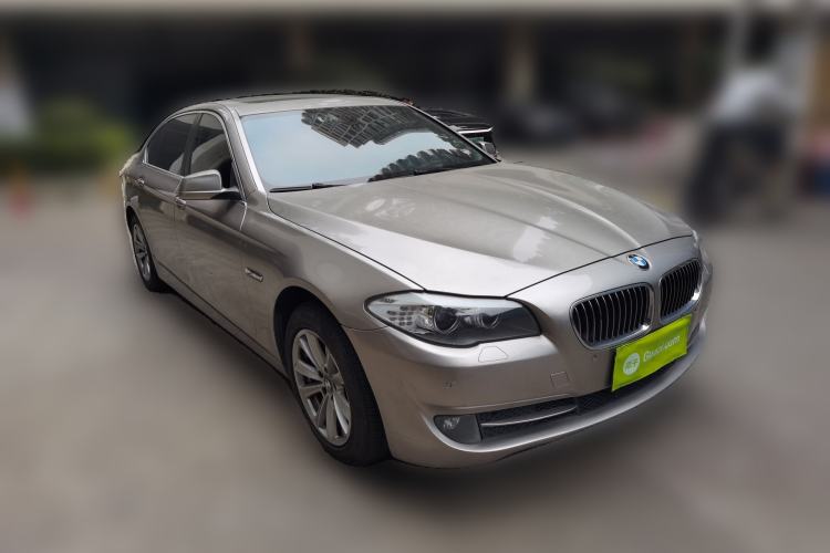 Used BMW 5 Series 2013 525Li Leading Model Front Right 45 Deg