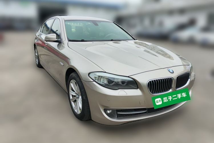 Used BMW 5 Series 2013 525Li Luxury Model Front Right 45 Deg