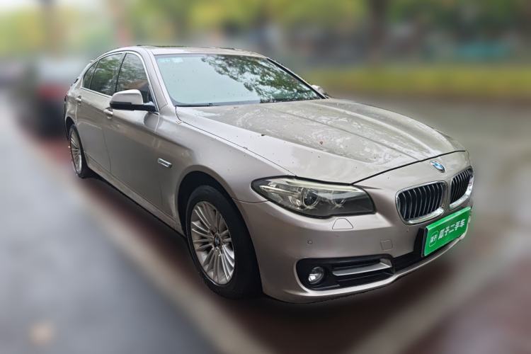 Used BMW 5 Series 2013 525Li Leading Model Front Right 45 Deg
