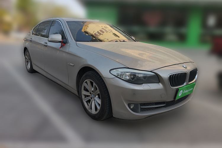 Used BMW 5 Series 2013 525Li Luxury Model Front Right 45 Deg