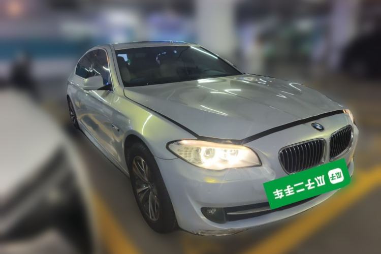 Used BMW 5 Series 2013 525Li Luxury Model Front Right 45 Deg
