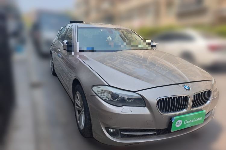 Used BMW 5 Series 2013 520Li Elegant Edition Front Right 45 Deg