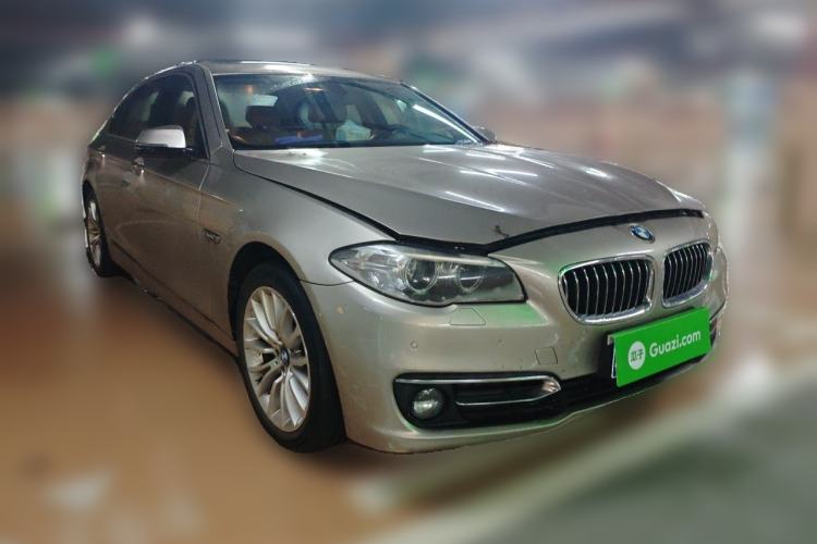 Used BMW 5 Series 2013 525Li Leading Model Front Right 45 Deg