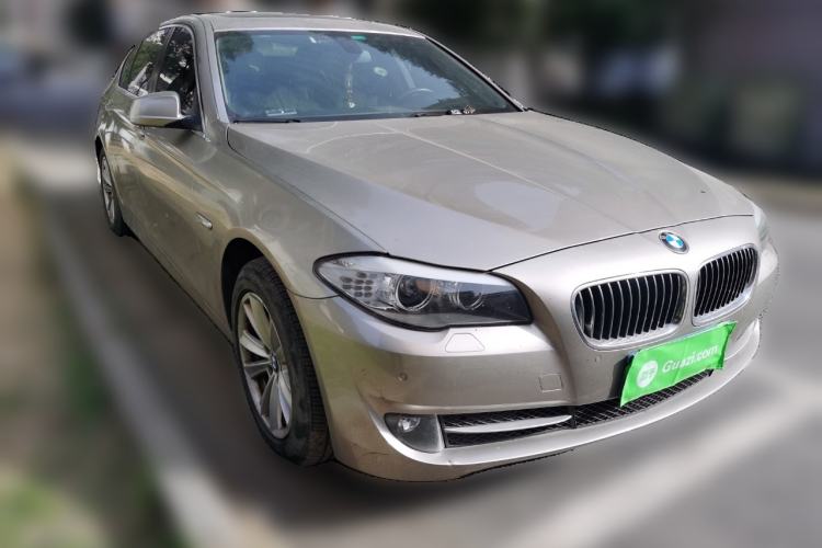 Used BMW 5 Series 2013 525Li Luxury Model Front Right 45 Deg