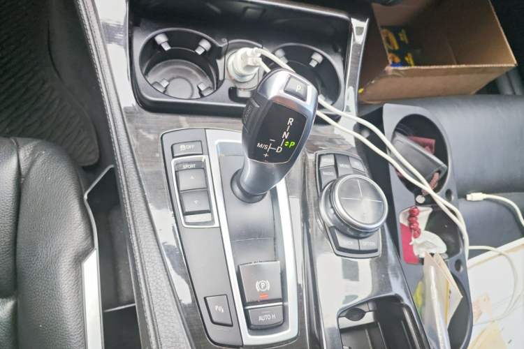 Used BMW 5 Series 2013 530Li Leading Model Gear Lever