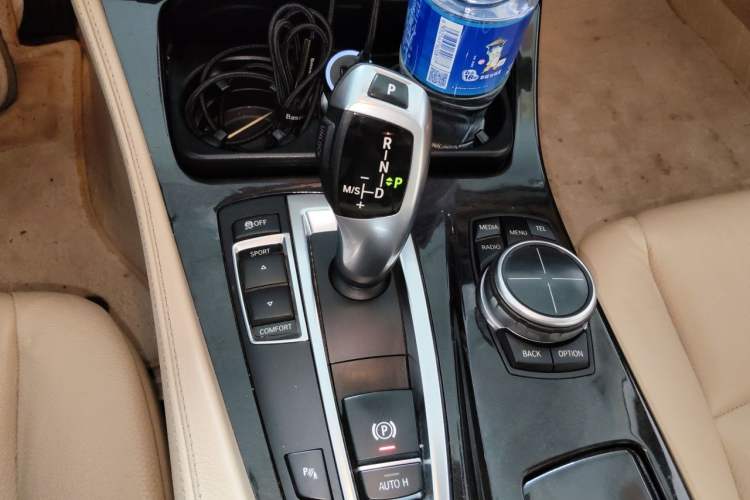 Used BMW 5 Series 2013 525Li Luxury Model Gear Lever