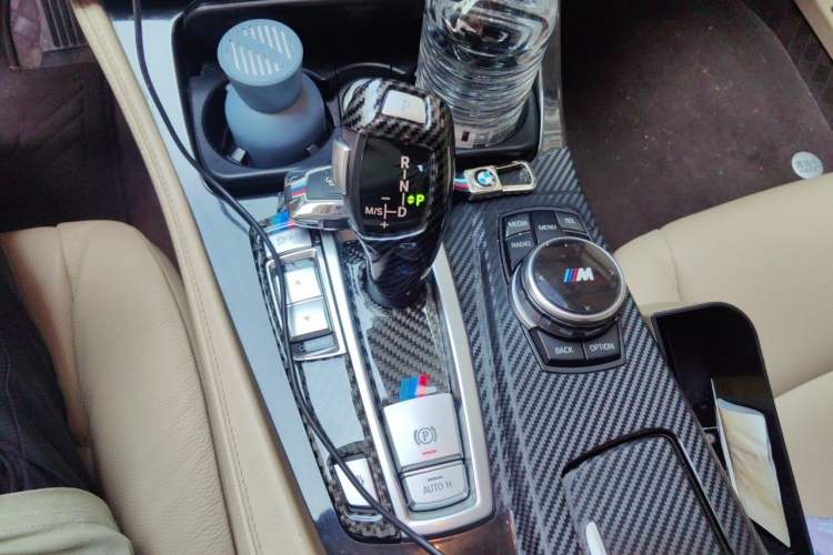Used BMW 5 Series 2013 525Li Luxury Model Gear Lever