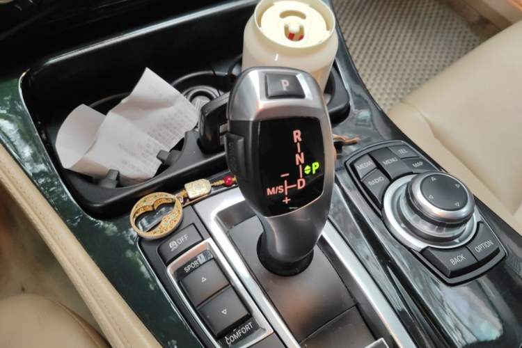 Used BMW 5 Series 2013 520Li Elegant Edition Gear Lever
