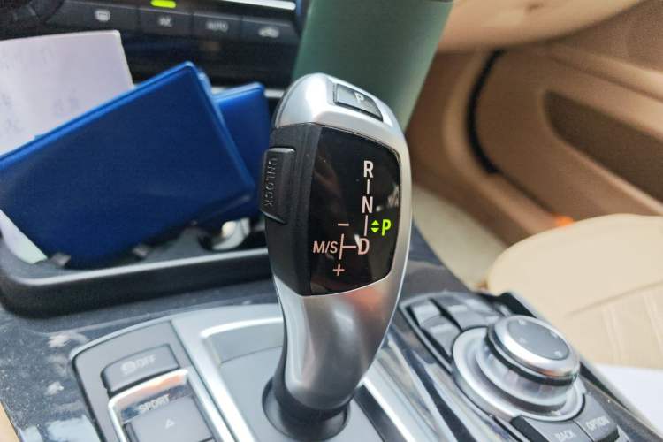 Used BMW 5 Series 2013 520Li Elegant Edition Gear Lever