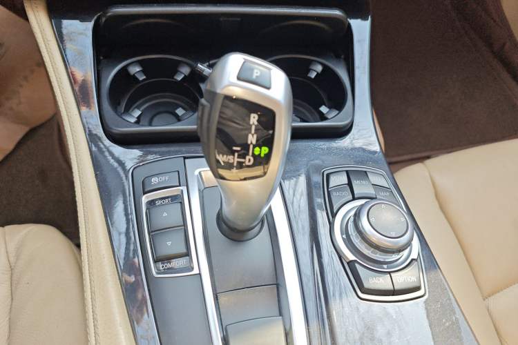 Used BMW 5 Series 2013 520Li Elegant Edition Gear Lever