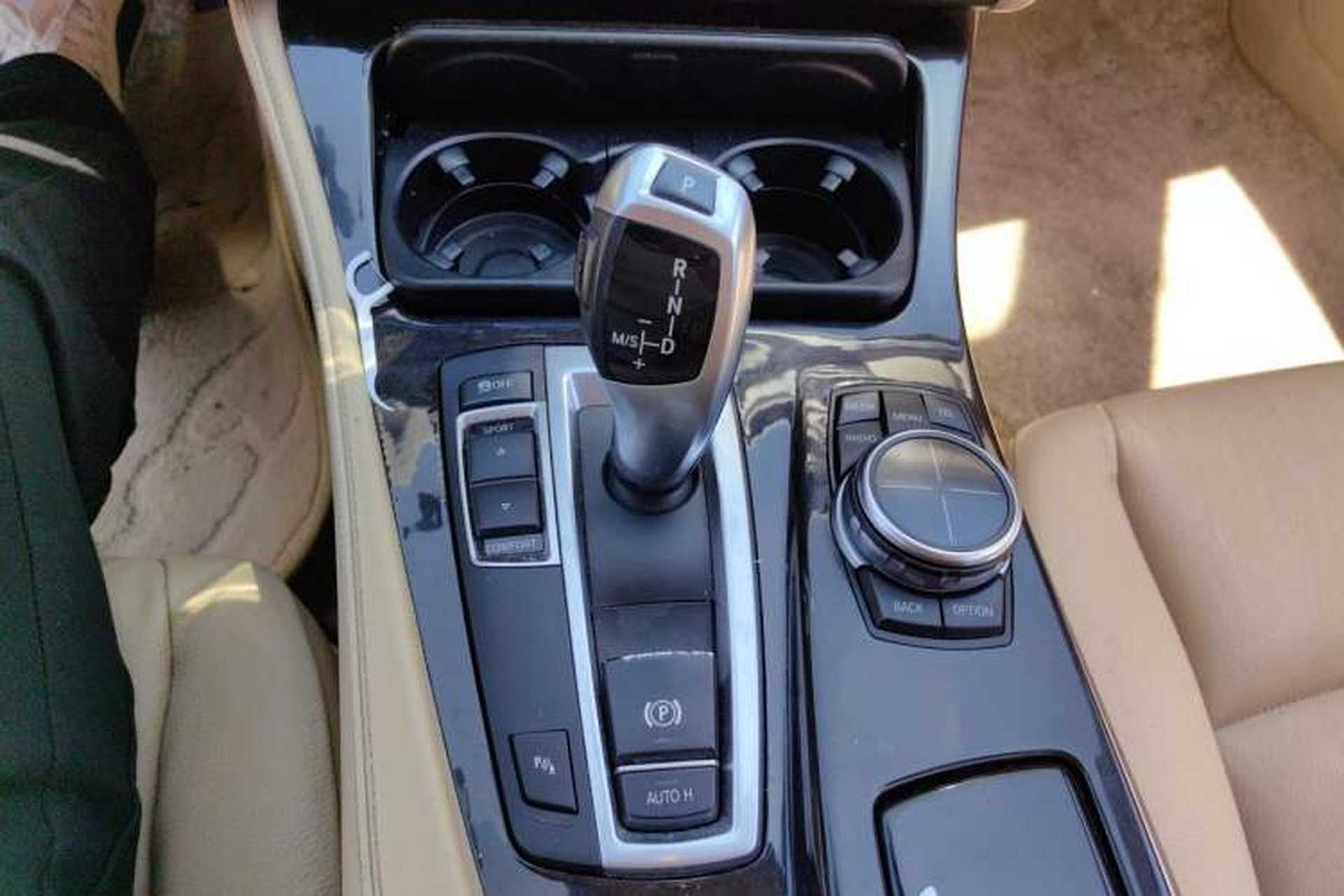Used BMW 5 Series 2013 525Li Luxury Model Gear Lever