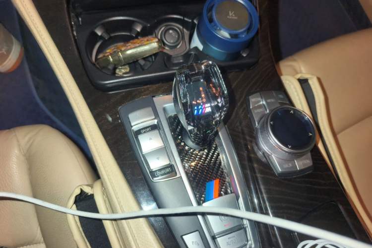 Used BMW 5 Series 2013 525Li Luxury Model Gear Lever