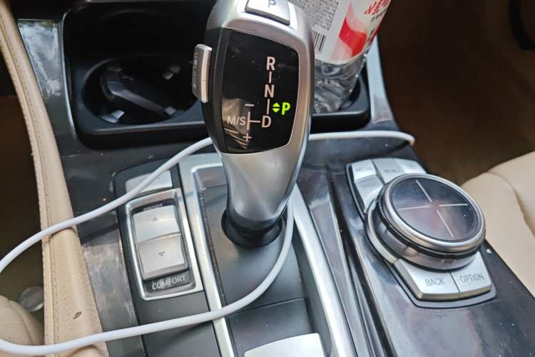 Used BMW 5 Series 2013 525Li Luxury Model Gear Lever