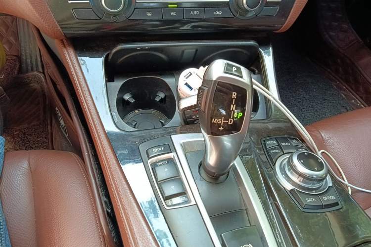 Used BMW 5 Series 2013 525Li Leading Model Gear Lever