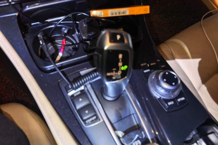 Used BMW 5 Series 2013 520Li Elegant Edition Gear Lever