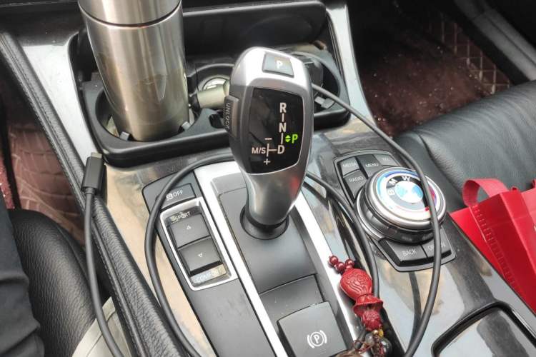 Used BMW 5 Series 2013 525Li Luxury Model Gear Lever