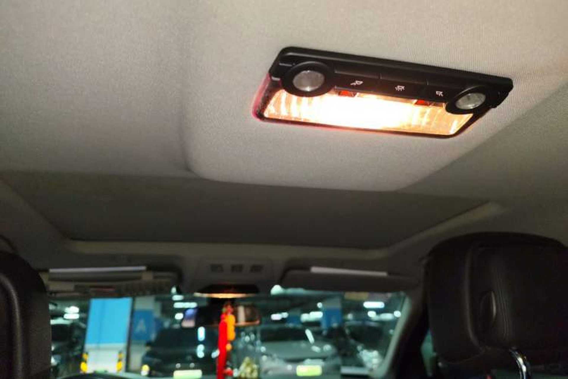Used BMW 5 Series 2013 525Li Leading Model Headliner