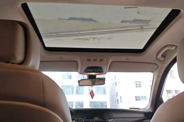 Used BMW 5 Series 2013 525Li Luxury Model Headliner