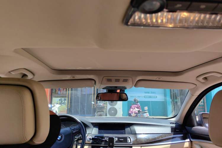 Used BMW 5 Series 2013 525Li Luxury Model Headliner
