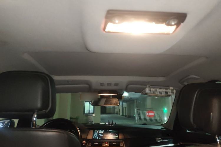 Used BMW 5 Series 2013 525Li Leading Model Headliner