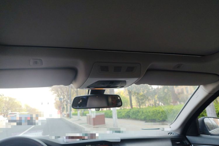 Used BMW 5 Series 2013 525Li Luxury Model Headliner