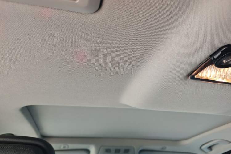 Used BMW 5 Series 2013 520Li Elegant Edition Headliner