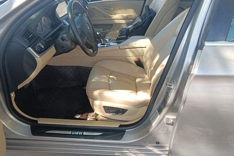 Used BMW 5 Series 2013 525Li Luxury Model Left Front Seat