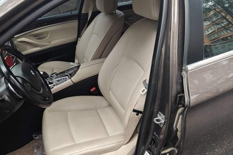 Used BMW 5 Series 2013 530Li Leading Model Left Front Seat