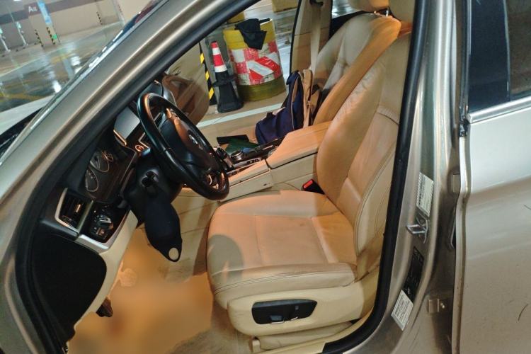 Used BMW 5 Series 2013 525Li Leading Model Left Front Seat
