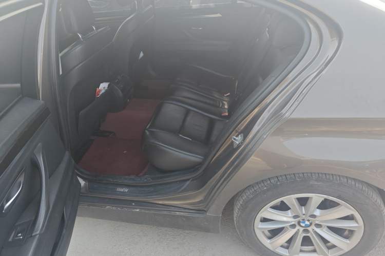 Used BMW 5 Series 2013 525Li Luxury Model Left Rear Seat