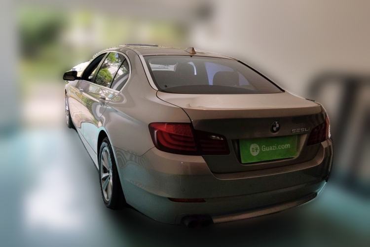 Used BMW 5 Series 2013 525Li Luxury Model Rear Left 45 Deg