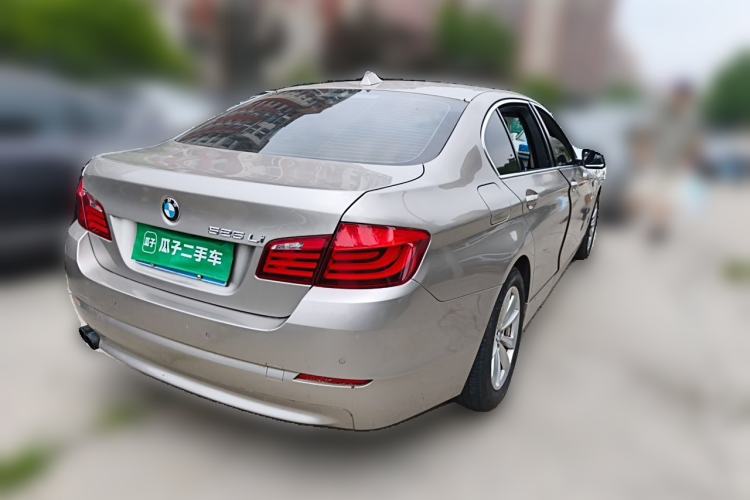 Used BMW 5 Series 2013 525Li Luxury Model Rear Right 45 Deg