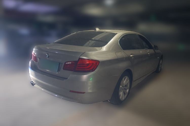 Used BMW 5 Series 2013 525Li Luxury Model Rear Right 45 Deg