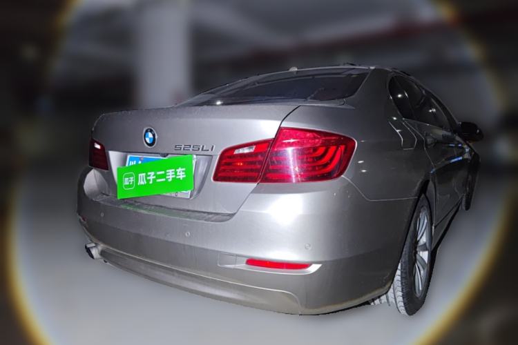 Used BMW 5 Series 2013 520Li Elegant Edition Rear Right 45 Deg